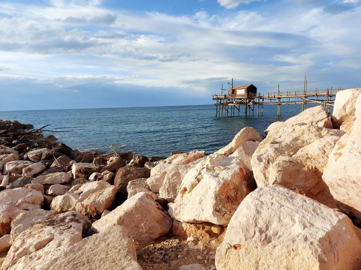I Tre Marchi Rooms / Camera Mare Termoli Bagian luar foto