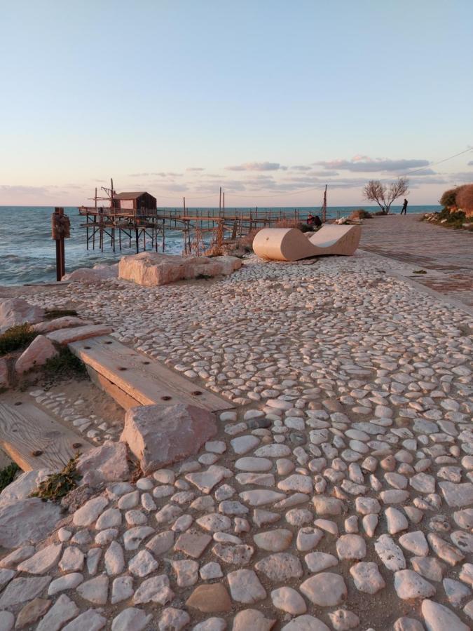 I Tre Marchi Rooms / Camera Mare Termoli Bagian luar foto