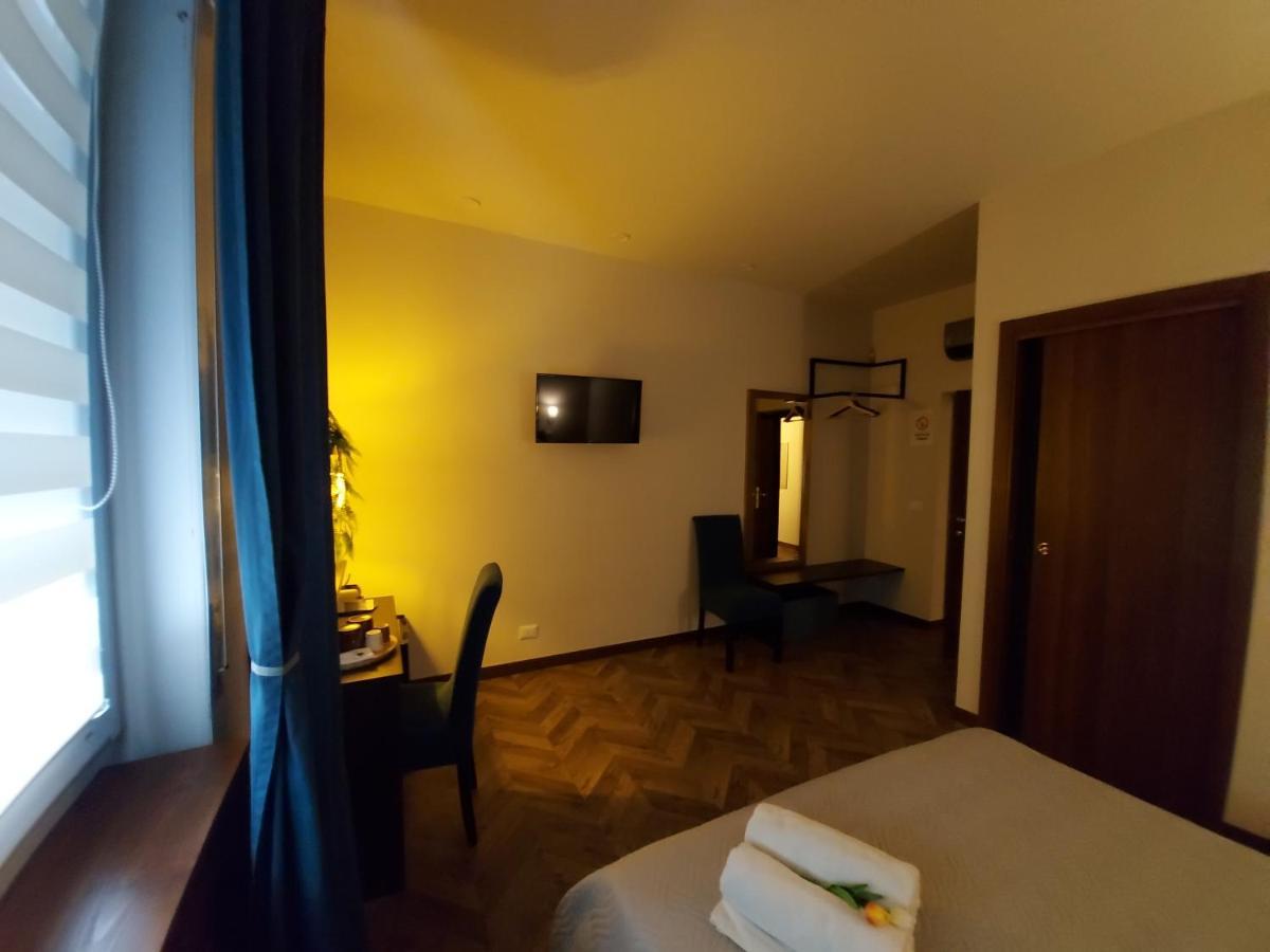 I Tre Marchi Rooms / Camera Mare Termoli Bagian luar foto
