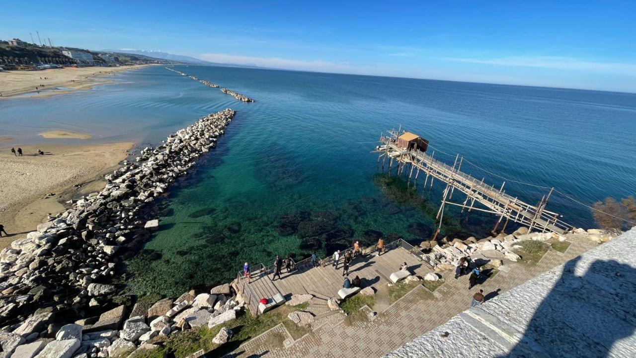 I Tre Marchi Rooms / Camera Mare Termoli Bagian luar foto